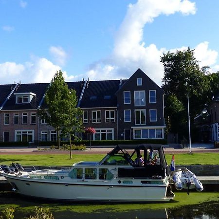 Slapen An De Veenvaart Nieuw-Amsterdam Kültér fotó